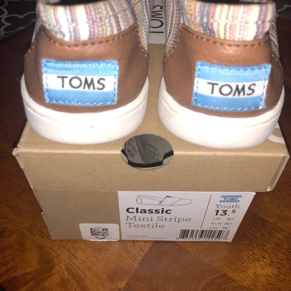 đRESERVEDđMini Striped Boyâs Toms 13.5đGreat Conditionđ - Picture 4 of 8